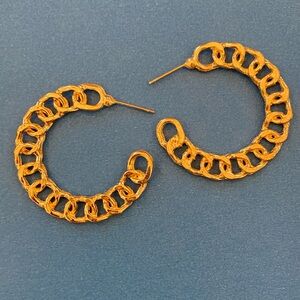 Gold Chain-Link Hoop Earrings